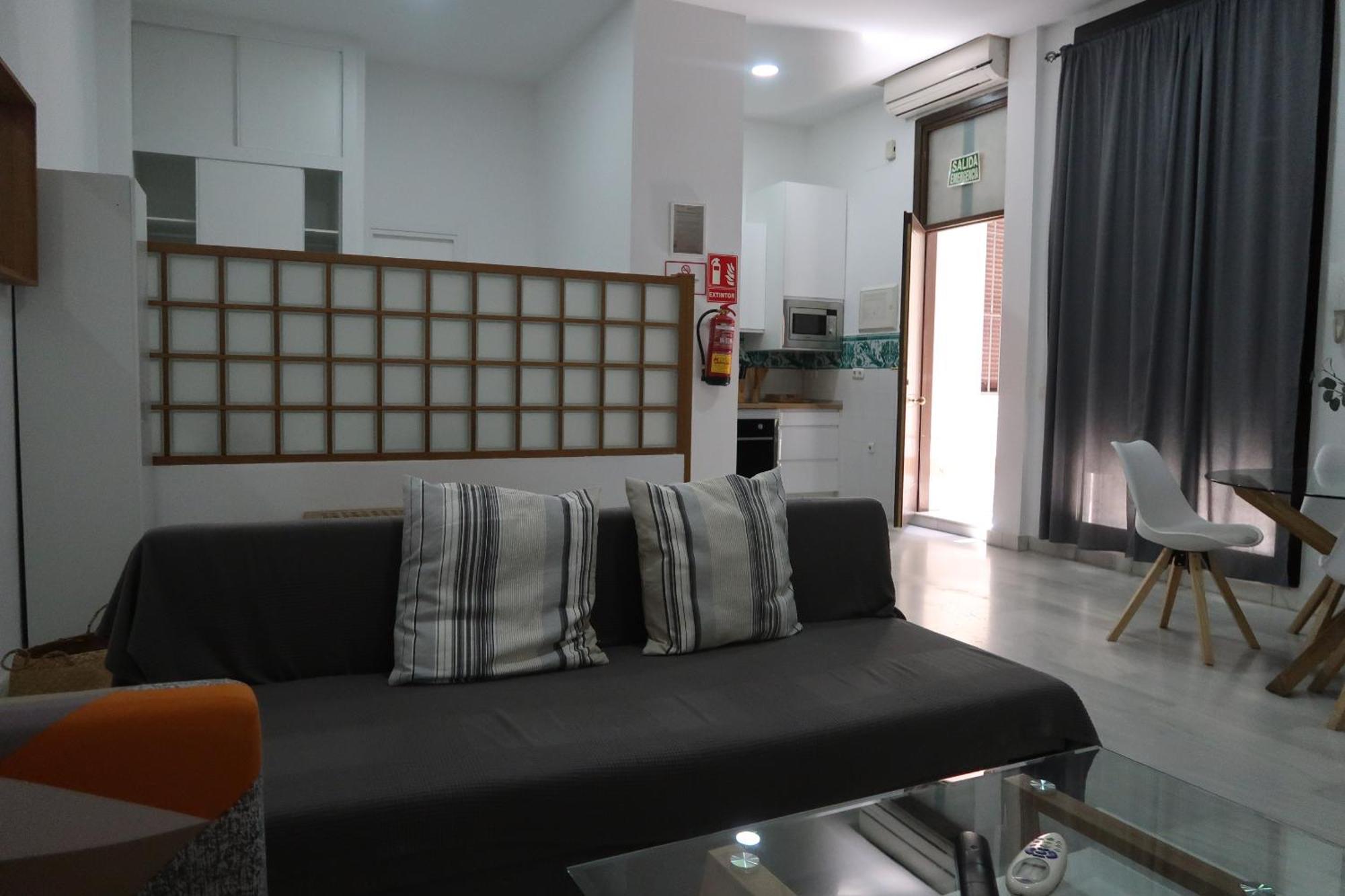 J & E Malaga Center Apartamentos Exterior photo